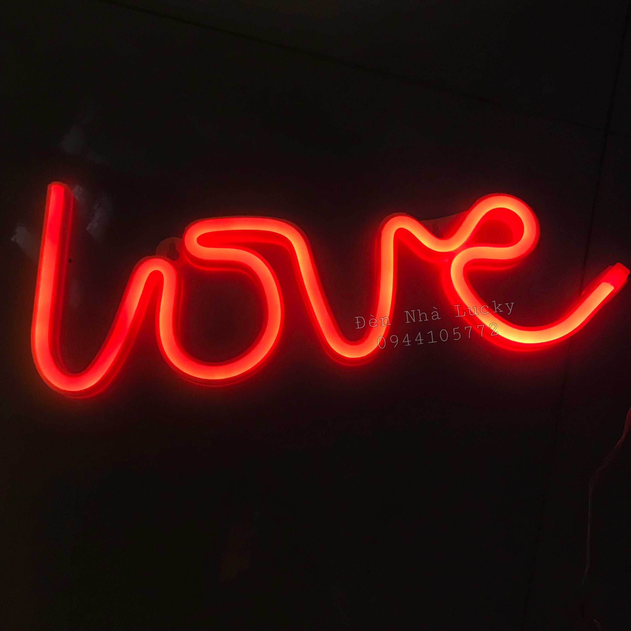 Đèn Chữ LOVE Đỏ Lãng Mạn - Neon Light - Dây Đèn Trang Trí Giá Rẻ